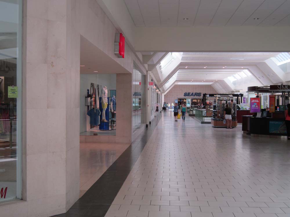 hollister yorktown mall