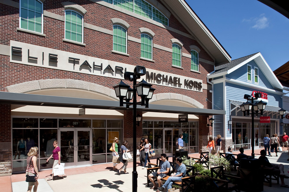 Merrimack Premium Outlets Outlet mall in New Hampshire Location hours