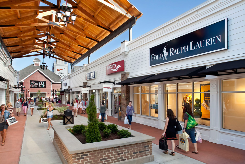 nearest outlet mall