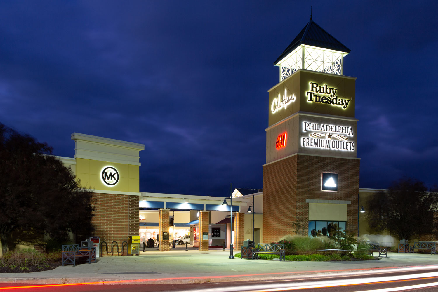 Complete List Of Stores Located At Philadelphia Premium Outlets® - A Shopping Center In ...