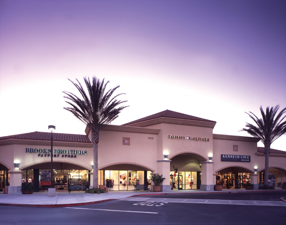 About Camarillo Premium Outlets® - A Shopping Center in Camarillo, CA - A Simon Property