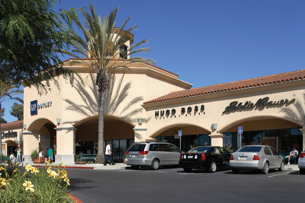 About Camarillo Premium Outlets® - A Shopping Center in Camarillo, CA - A Simon Property
