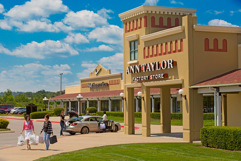Lebanon Premium Outlets - Outlet mall in Tennessee. Location & hours.