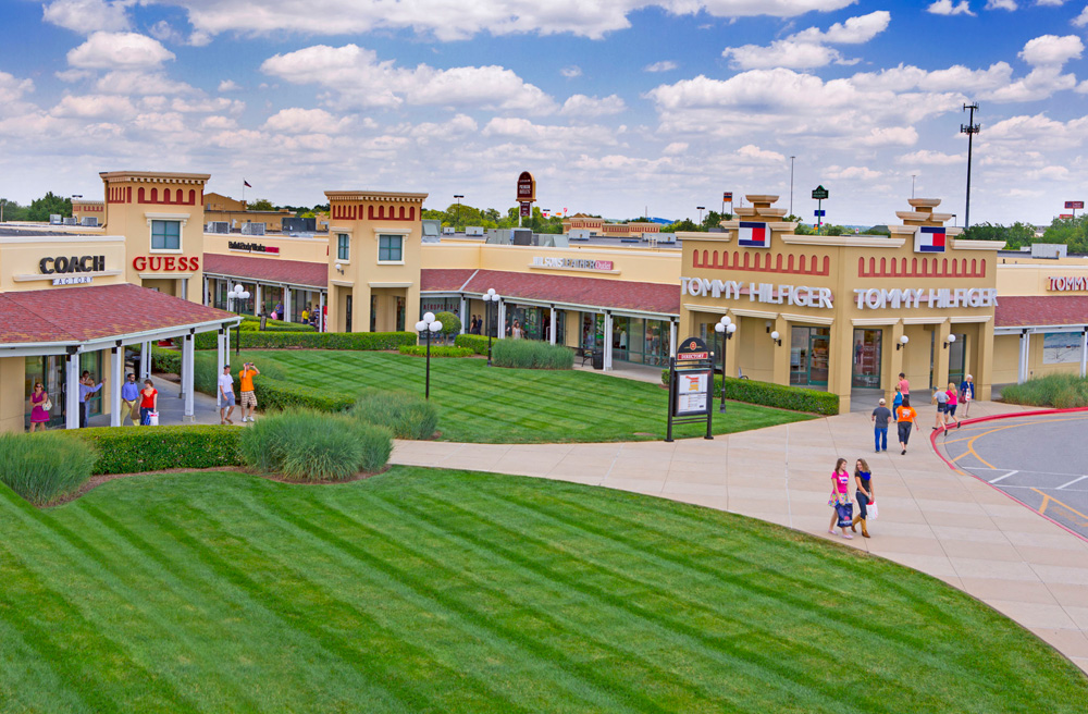 Lebanon Premium Outlets Outlet Mall In Tennessee Location Hours