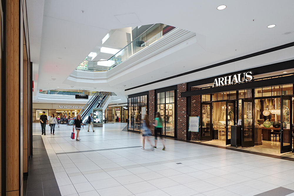 About Woodfield Mall A Shopping Center in Schaumburg, IL A Simon