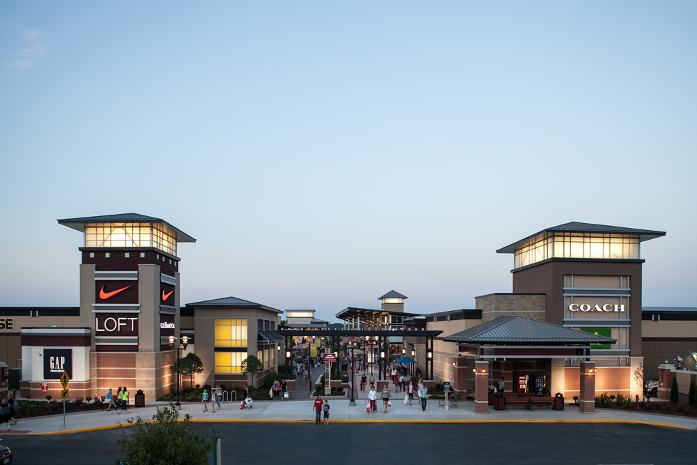 About St. Louis Premium Outlets® - A Shopping Center in Chesterfield, MO - A Simon Property