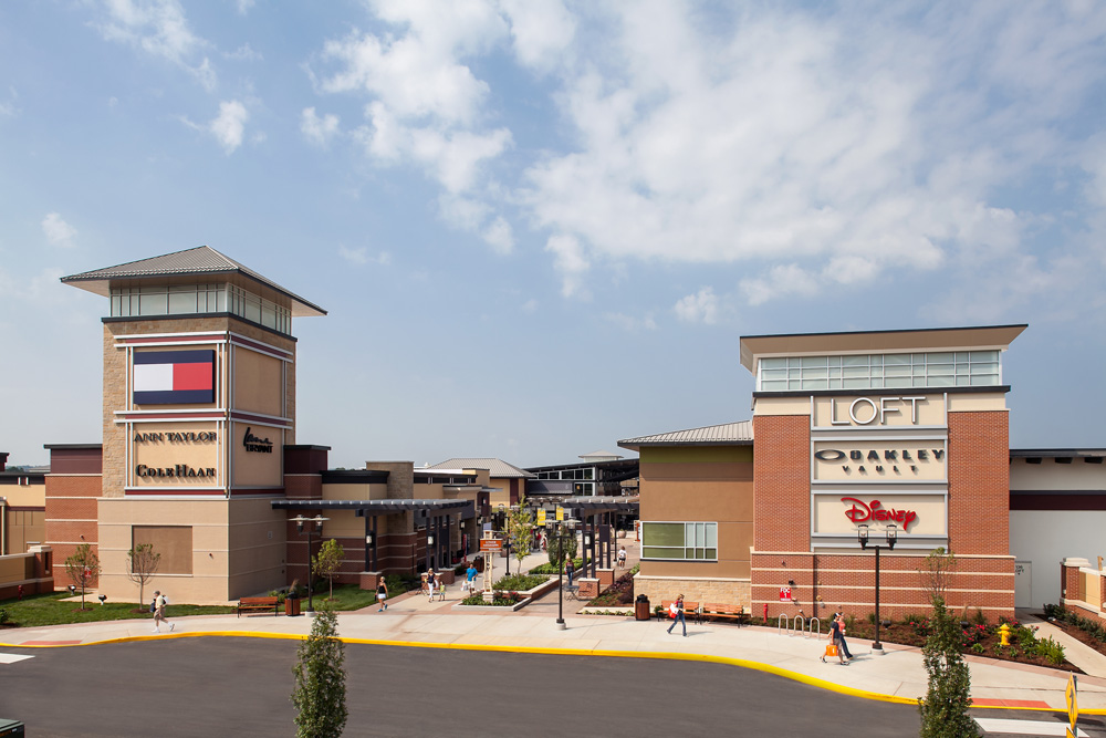 St. Louis Premium Outlets - Outlet mall in Missouri ...