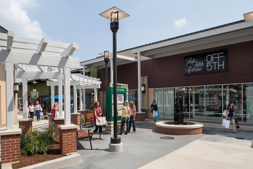About St. Louis Premium Outlets® - A Shopping Center in Chesterfield, MO - A Simon Property