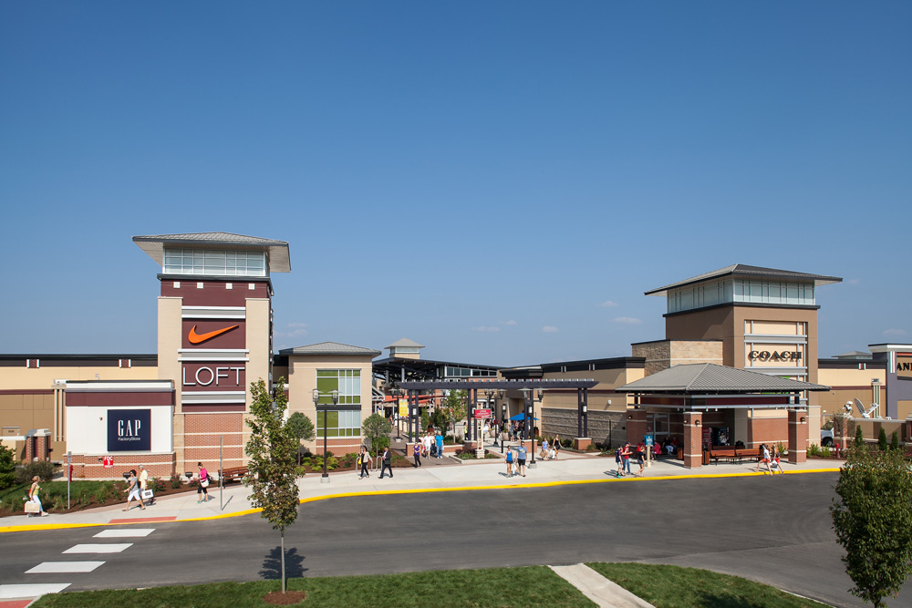 About St. Louis Premium Outlets® - A Shopping Center in Chesterfield, MO - A Simon Property