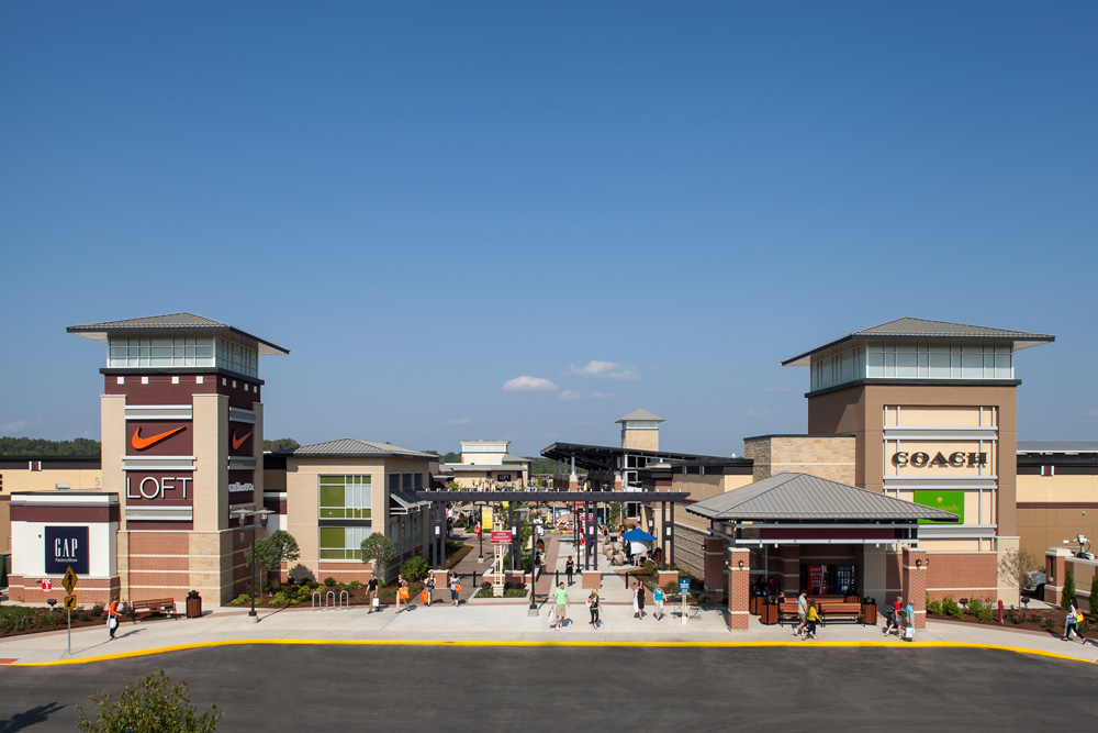 About St. Louis Premium Outlets® - A Shopping Center in ...