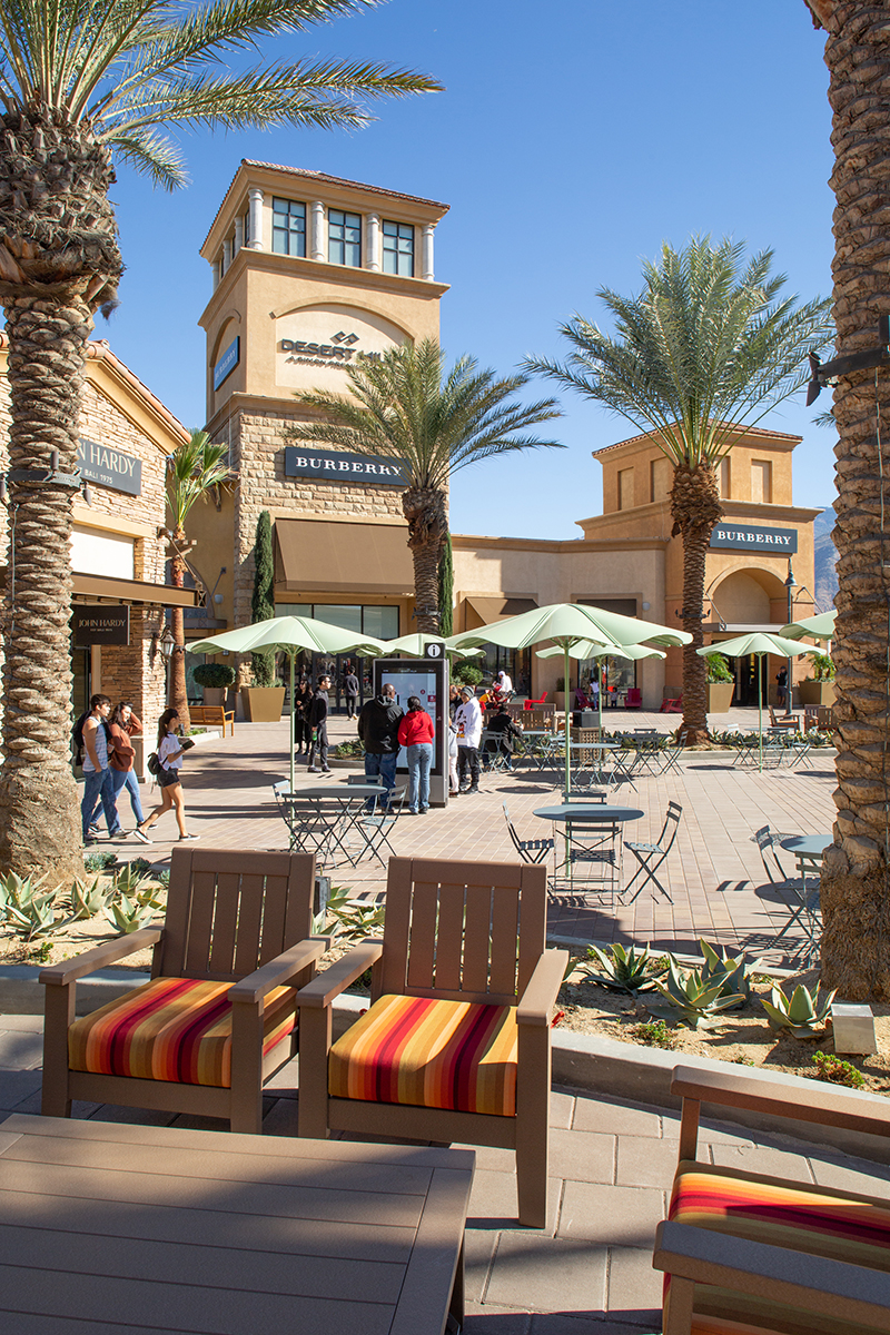 desert hills premium outlets