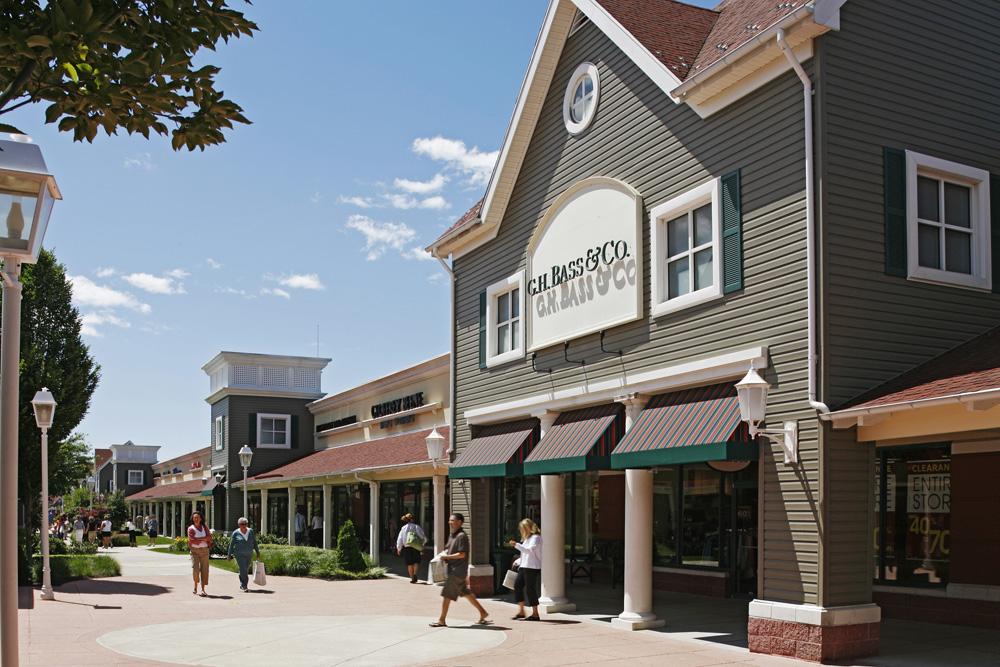 Clinton Crossing Premium Outlets - Outlet mall in Connecticut. Location & hours.