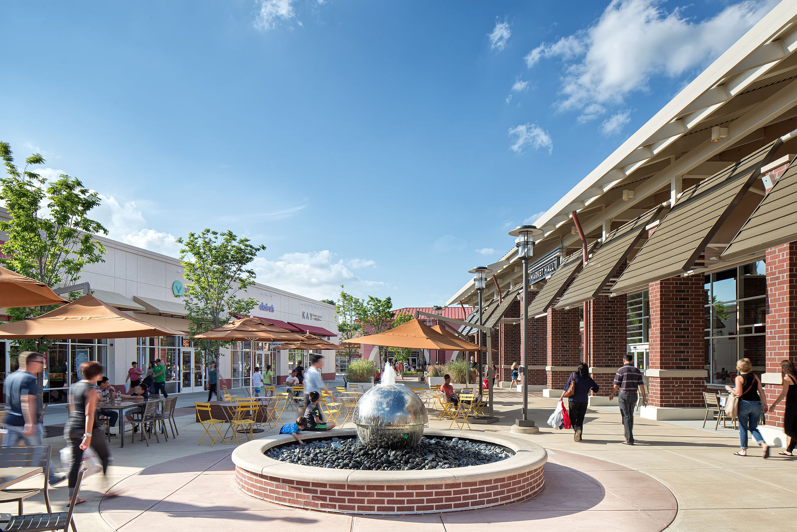 about-chicago-premium-outlets-a-shopping-center-in-aurora-il-a