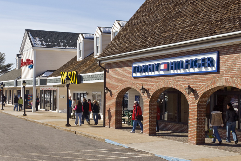 Kittery Premium Outlets - Outlet mall in Maine. Location ...