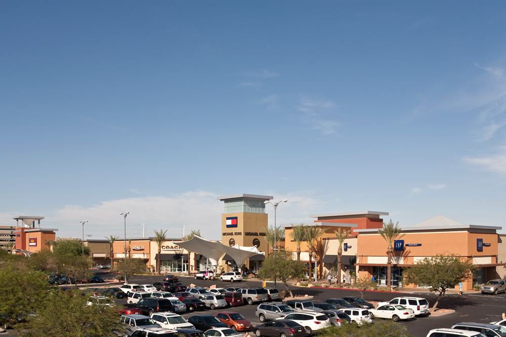 Food Court at Las Vegas North Premium Outlets® - A Shopping Center in Las  Vegas, NV - A Simon Property