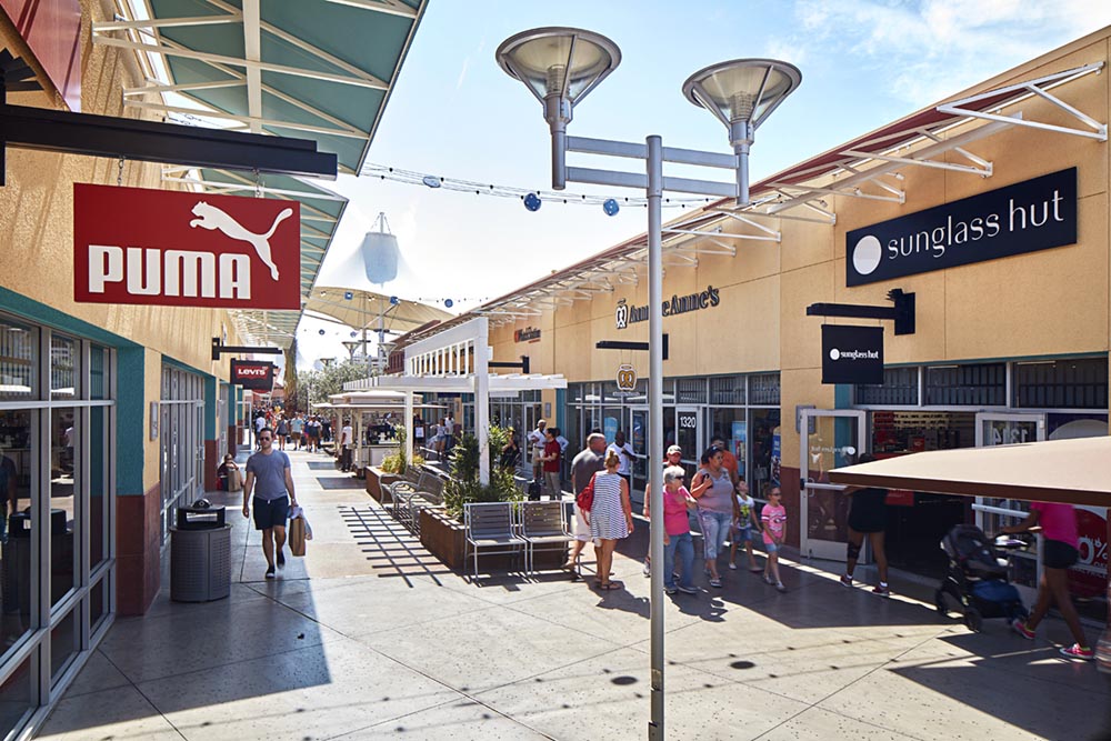 Las Vegas North Premium Outlets Stores