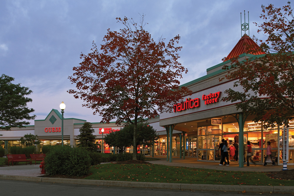 Waterloo Premium Outlets - Outlet mall in New York. Location & hours.