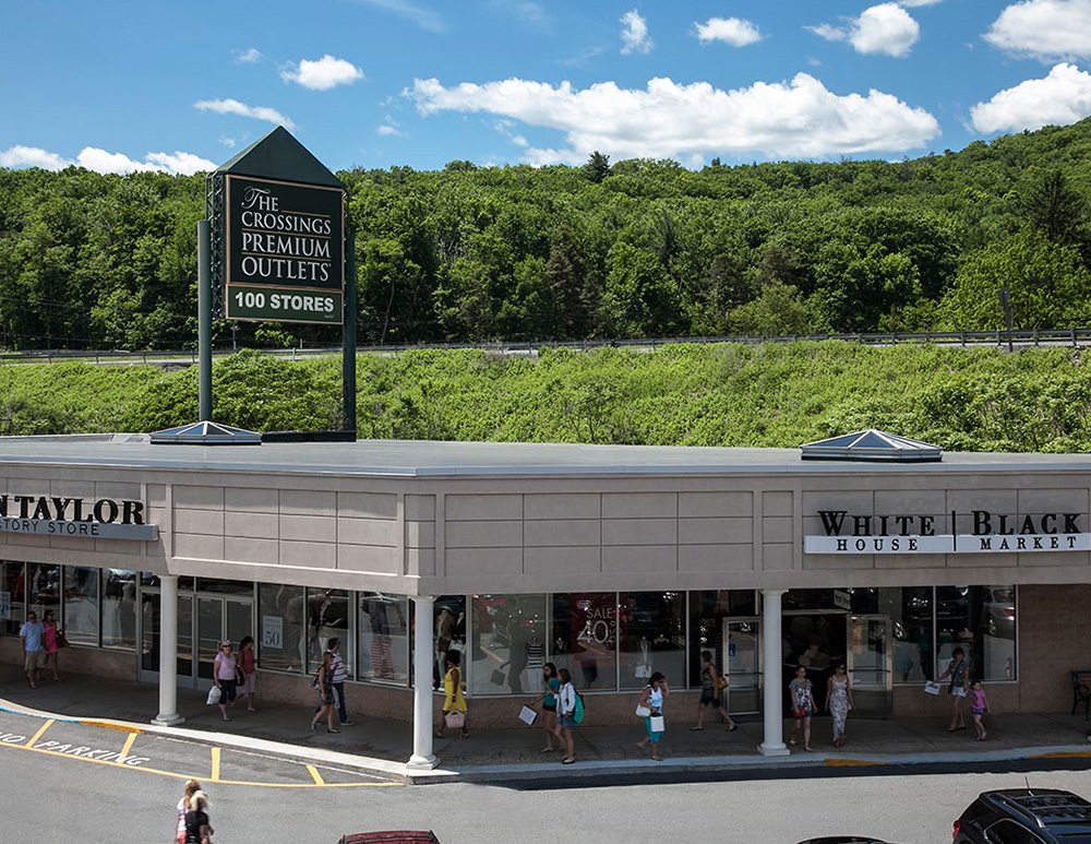 About The Crossings Premium Outlets® - A Shopping Center in Tannersville, PA - A Simon Property