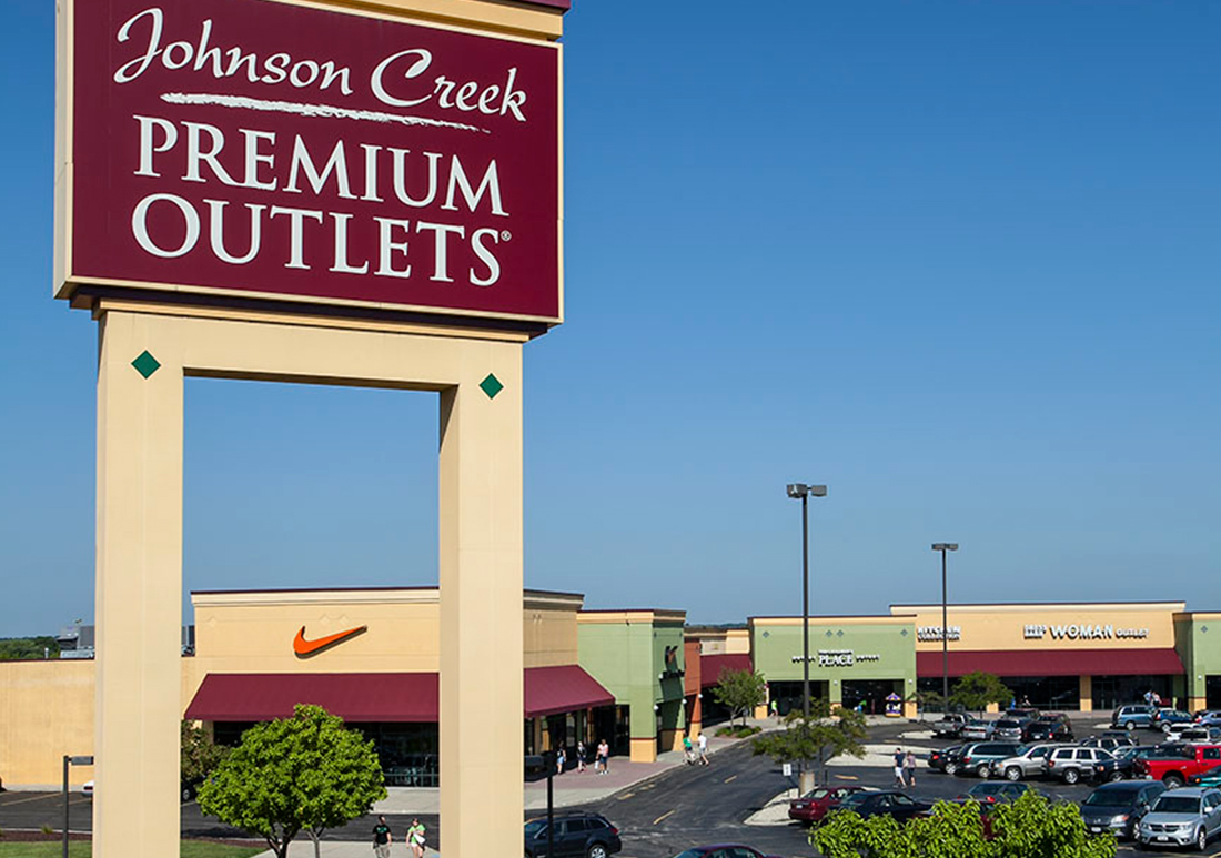 Johnson Creek Premium Outlets - Outlet mall in Wisconsin. Location & hours.