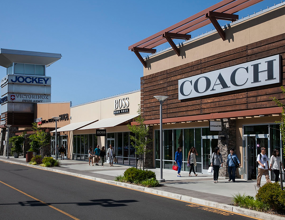 About Seattle Premium Outlets® - A Shopping Center in Tulalip, WA - A Simon Property